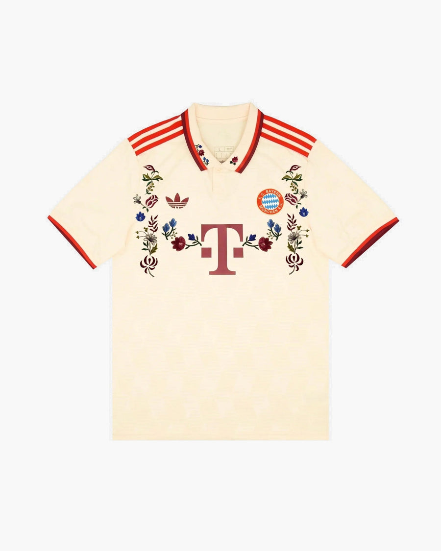 Bayern Munich hand-embroidered football shirt in cream / red, front view — CRID