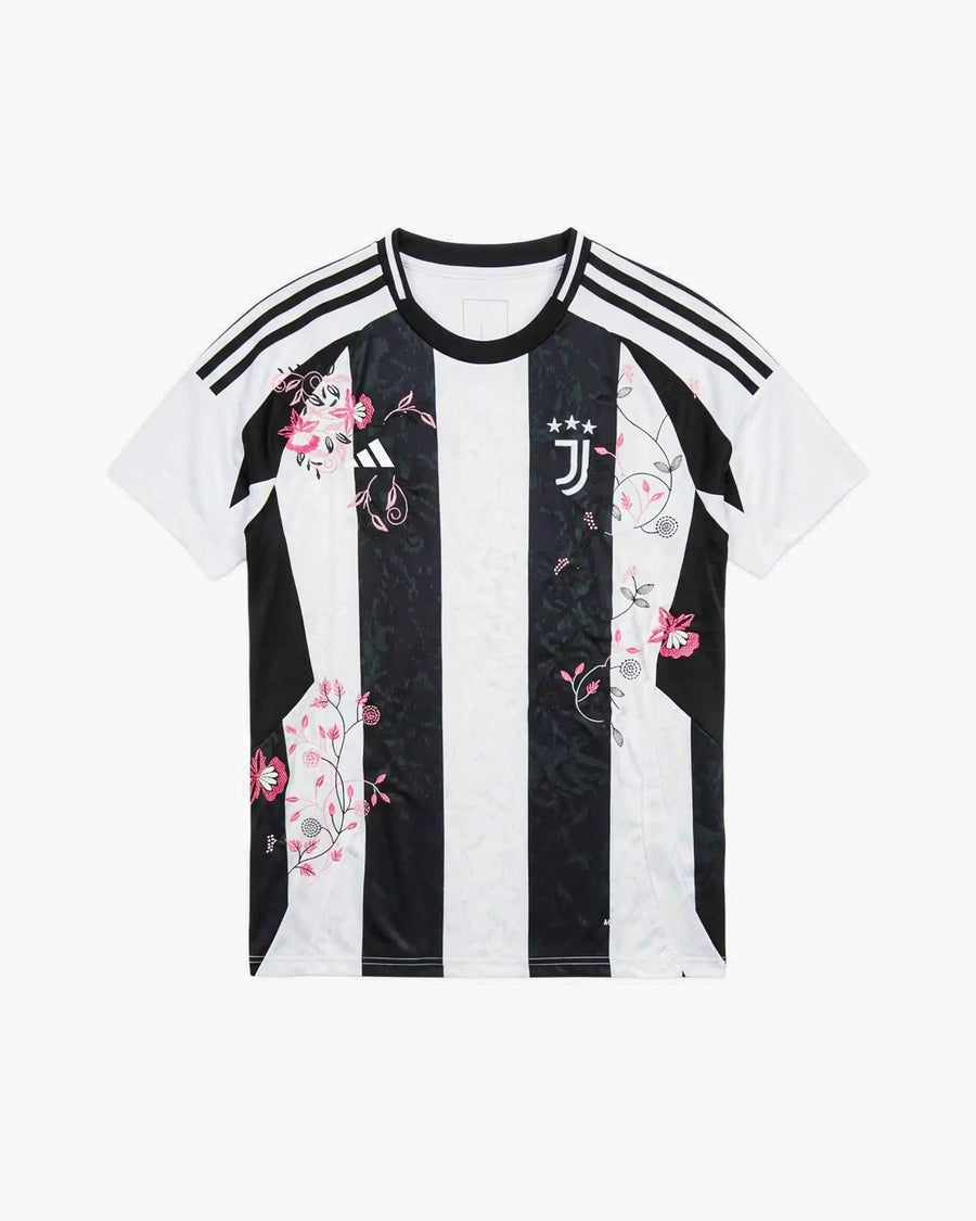 Juventus hand-embroidered football shirt in black / white, front view — CRID